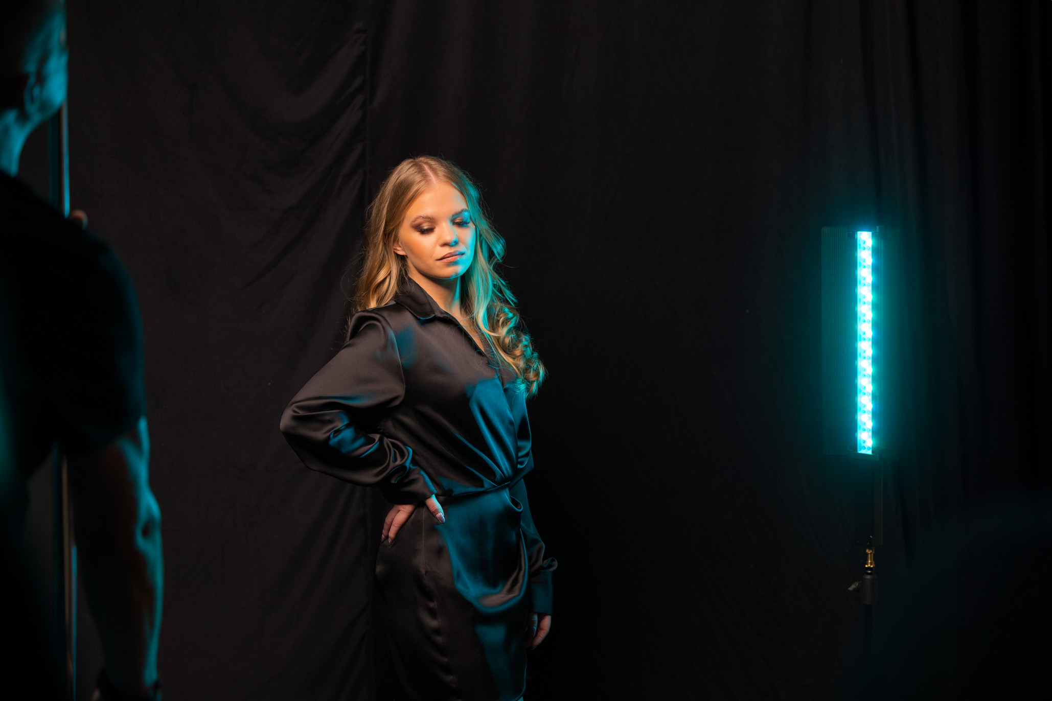 Miecze stick LED – kreatywny dodatek do&nbsp;Twoich&nbsp;rolek na&nbsp;social media